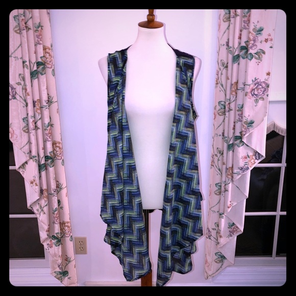 Charming Charlie Tops - NWT Chiffon Flyaway Vest